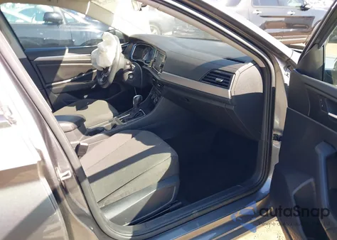 2019 Volkswagen Jetta 1.4T R-Line/1.4T S/1.4T Se from USA, damaged, VIN 3VWC57BU2KM028919